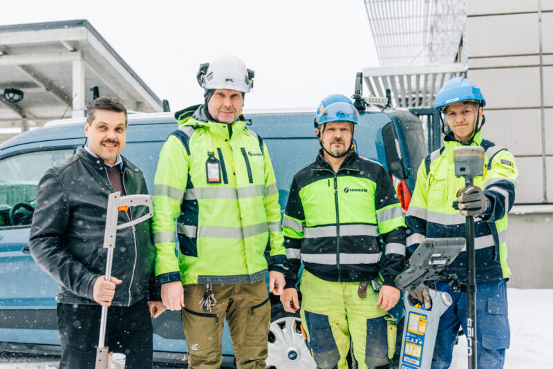 Jani Saarimaa, Jukka Ollila, Kai Raivio ja Elias Kontiainen rivissä.